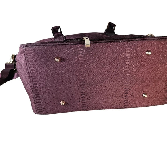 Vince Camuto Ameliah Weekend Duffle Bag in burgundy - Picture 5 of 12